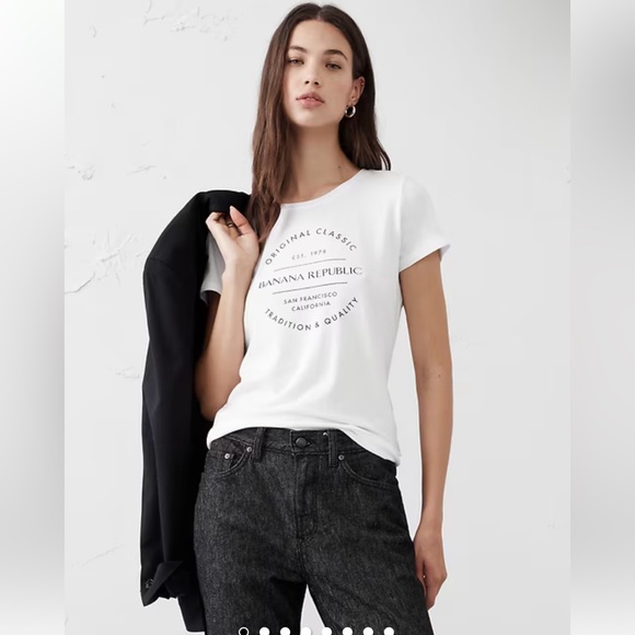 Banana Republic Tops - Banana Republic White Graphic Tee medium timeless logo nwt women’s